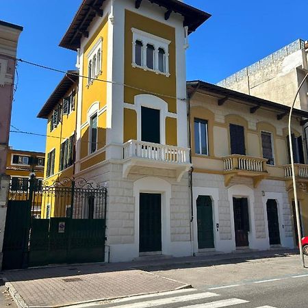 Villa Giulia Bnb Виареджо Экстерьер фото