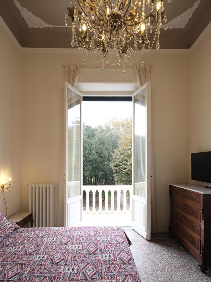 Villa Giulia Bnb Виареджо Экстерьер фото