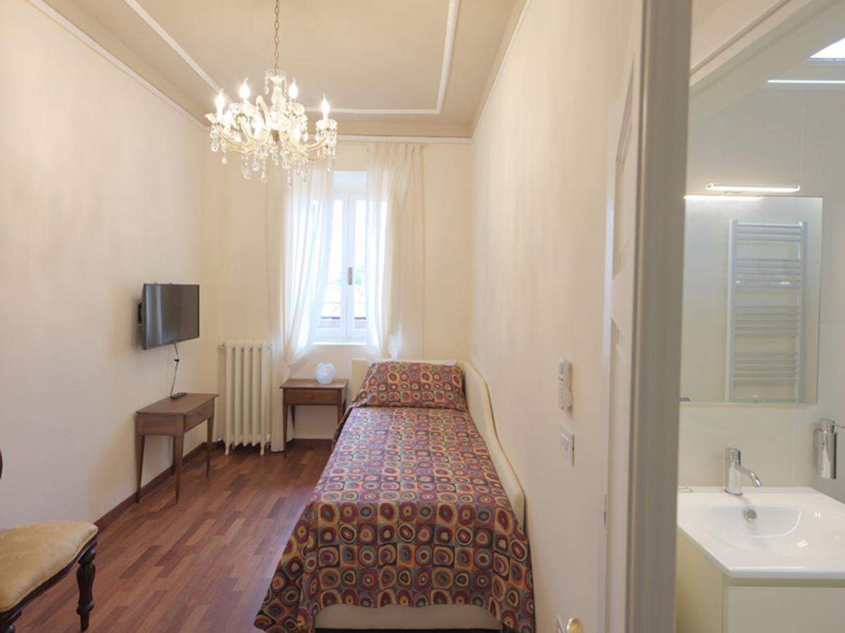 Villa Giulia Bnb Виареджо Экстерьер фото
